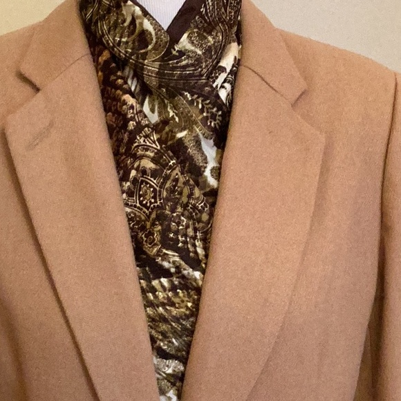 Courtenay classic tan 2 button blazer welt front pockets, tapered. - Picture 2 of 7